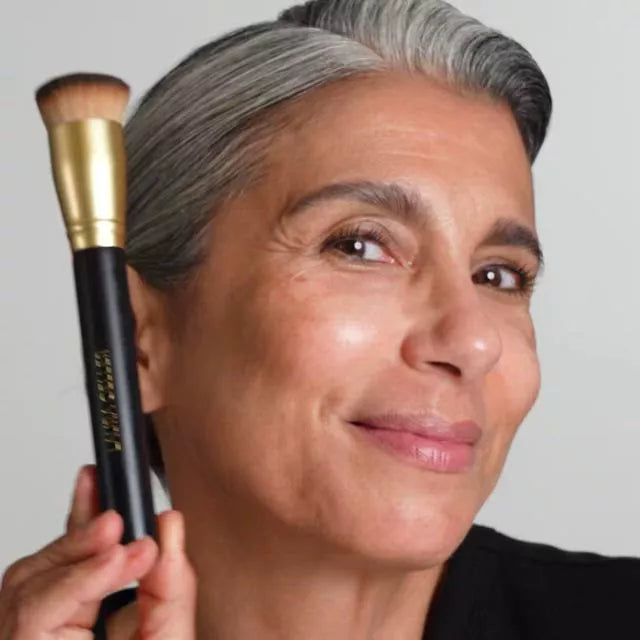 Full Coverage Foundation Blending Brush - Image 4